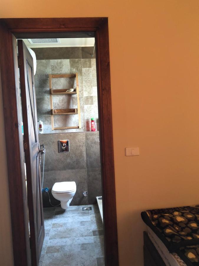 Villa M45 Byoum- Fayoum Qaryat at Ta'mir as Siyahiyah Kültér fotó
